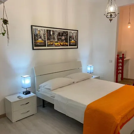 Villa Hugo Гостьовий будинок Барі