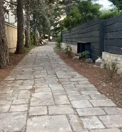 Pensión Villa Hugo *